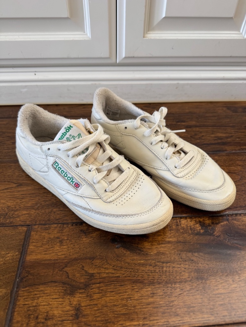 Reebok Classic White Leather Sneakers Size 7.5 USA / 5 UK / 38 EUR - Picture 2 of 8